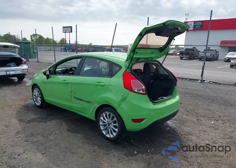 2014 Ford Fiesta Se z USA, uszkodzony, nr VIN 3FADP4EJXEM117472